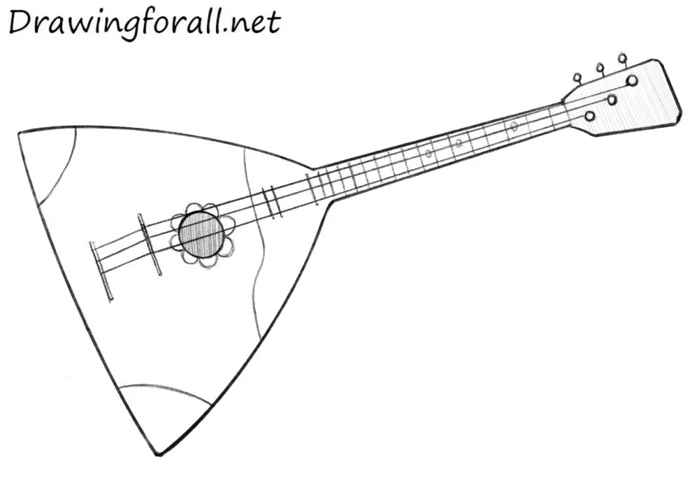 Complete the balalaika with hatching